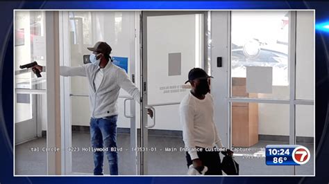 Man Believed to be “Hollywood” Bank Robber Killed in Shootout .